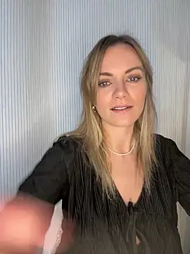 Milla  one online show from September 23, 2025, 1:36 pm