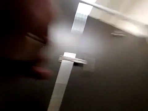 ed44435 online show from December 4, 2025, 8:39 pm