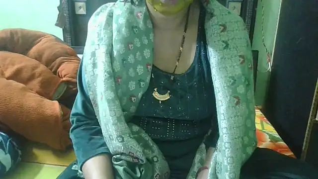 couplesuni online show from November 14, 2025, 4:44 am