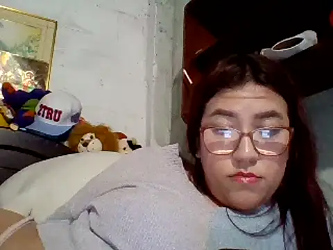 dafne19  online show from February 2, 2025, 6:15 am