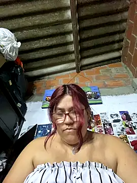 dafne19  online show from October 7, 2025, 3:36 am