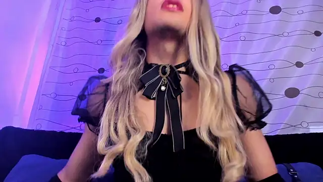 LukaCastillo online show from January 15, 2025, 4:04 am