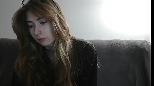 Snapshot of ErikaShyy chatting on December 24, 2024, 5:02 pm ErikaShyy online show from December 24, 2024, 5:02 pm