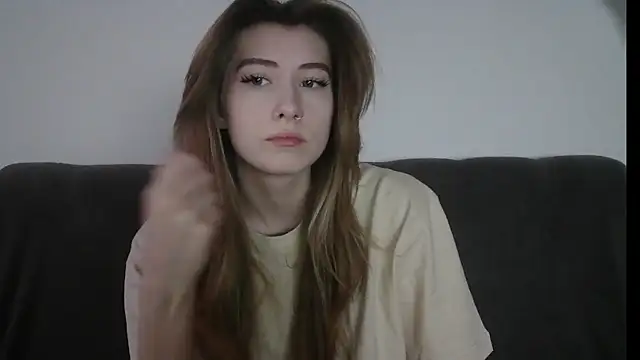 Snapshot of ErikaShyy chatting on January 21, 2025, 1:11 pm ErikaShyy online show from January 21, 2025, 1:11 pm