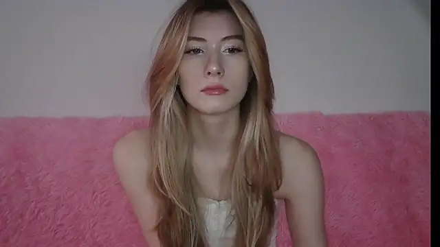 Snapshot of ErikaShyy chatting on January 23, 2025, 10:11 am ErikaShyy online show from January 23, 2025, 10:11 am