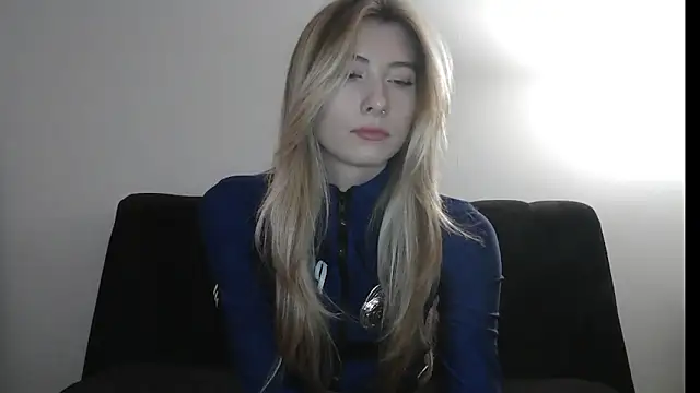 Snapshot of ErikaShyy chatting on October 31, 2025, 1:01 pm ErikaShyy online show from October 31, 2025, 1:01 pm