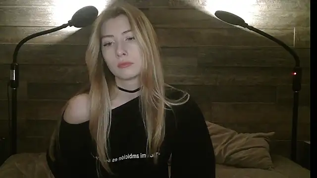 Snapshot of ErikaShyy chatting on November 26, 2025, 10:49 am ErikaShyy online show from November 26, 2025, 10:49 am