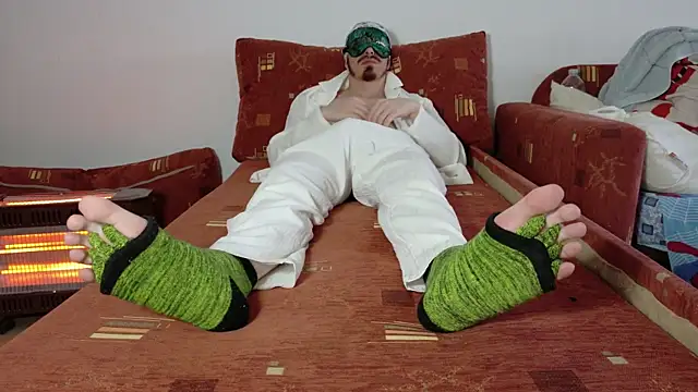 Snapshot of BarefootOmg chatting on February 8, 2026, 6:50 am BarefootOmg online show from February 8, 2026, 6:50 am