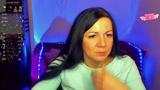 Snapshot of Alika_lorens_talk chatting on January 14, 2025, 12:24 pm Alika lorens talk online show from January 14, 2025, 12:24 pm
