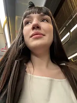 Sophie Avory online show from December 4, 2024, 8:18 pm