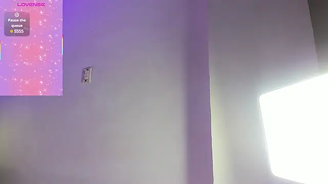 LiaFlowers online show from February 27, 2025, 6:29 am