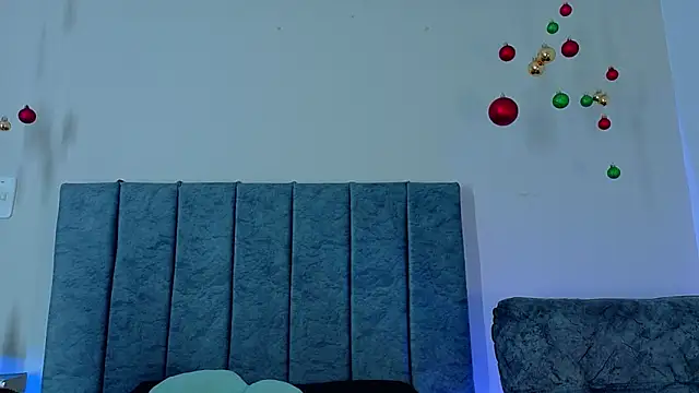 Snapshot of GabrielaMK chatting on November 22, 2025, 11:20 am GabrielaMK online show from November 22, 2025, 11:20 am