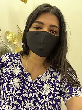 Snapshot of MaYaa__11 chatting on December 19, 2025, 6:53 am MaYaa 11 online show from December 19, 2025, 6:53 am
