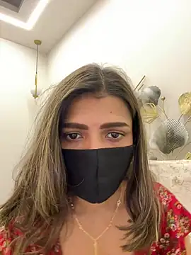 Snapshot of MaYaa__11 chatting on January 16, 2026, 7:01 am MaYaa 11 online show from January 16, 2026, 7:01 am