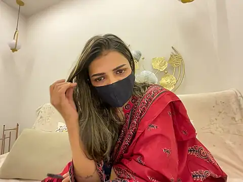 Snapshot of MaYaa__11 chatting on March 3, 2026, 7:58 am MaYaa 11 online show from March 3, 2026, 7:58 am