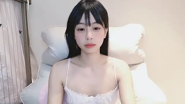 Snapshot of -Hottie chatting on January 3, 2025, 6:57 pm -Hottie online show from January 3, 2025, 6:57 pm