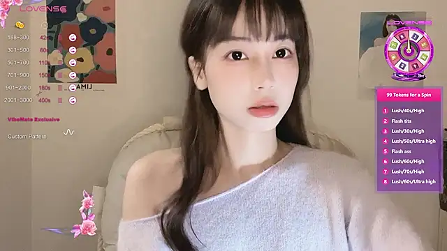 -Hottie online show from October 24, 2025, 4:14 pm