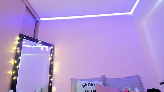 ValeriaCox online show from February 2, 2025, 6:42 pm