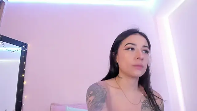 ValeriaCox online show from February 18, 2025, 12:17 pm