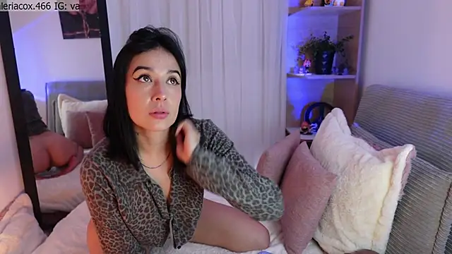 ValeriaCox online show from November 15, 2025, 9:00 pm