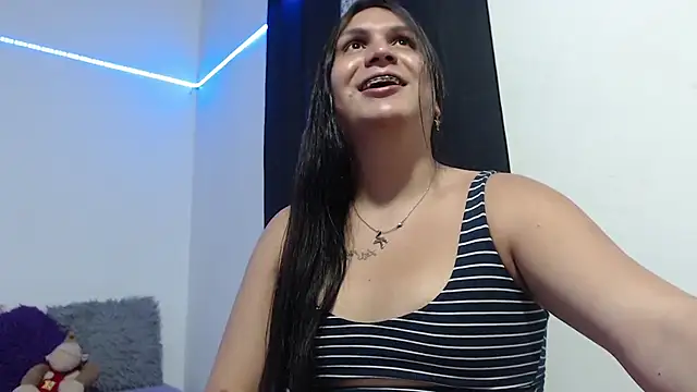 julianasweet69 online show from January 20, 2025, 10:59 pm