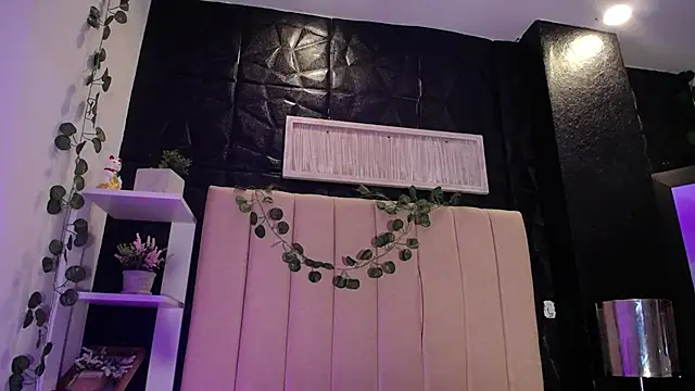 Mia Rinn online show from January 22, 2025, 4:02 pm