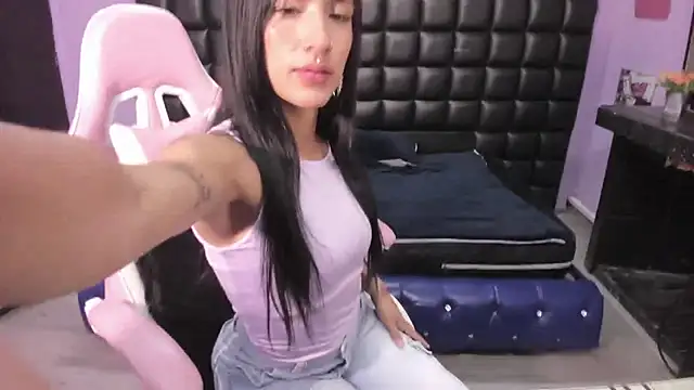 Avi Thomsonn online show from November 6, 2025, 7:59 pm