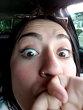 Snapshot of Lesly_10- chatting on February 2, 2025, 6:53 pm Lesly 10- online show from February 2, 2025, 6:53 pm