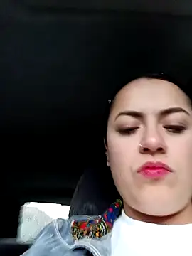 Snapshot of Lesly_10- chatting on September 21, 2025, 9:05 pm Lesly 10- online show from September 21, 2025, 9:05 pm