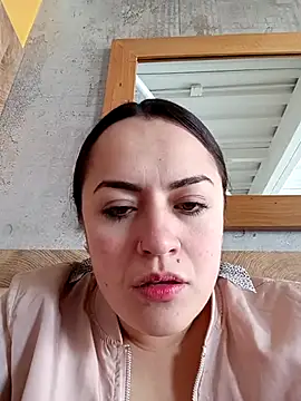 Snapshot of Lesly_10- chatting on October 14, 2025, 1:01 pm Lesly 10- online show from October 14, 2025, 1:01 pm