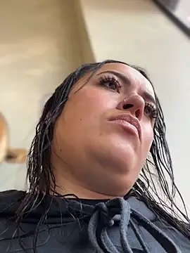 Snapshot of Lesly_10- chatting on February 1, 2026, 9:13 pm Lesly 10- online show from February 1, 2026, 9:13 pm