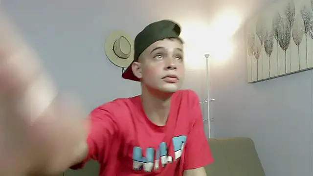 Snapshot of zacariasss_ chatting on October 20, 2025, 3:51 am zacariasss online show from October 20, 2025, 3:51 am