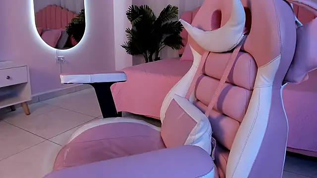 Brianna bigboobs online show from March 18, 2025, 2:26 pm