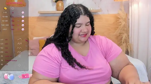 Miley Collins online show from November 22, 2025, 12:48 pm