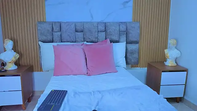 Khalifa fletcher online show from November 10, 2025, 8:41 pm