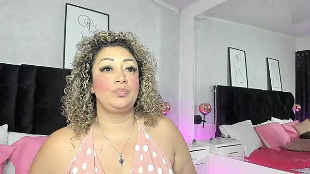 Katti Barrera online show from January 28, 2025, 2:42 pm