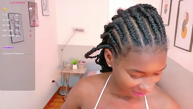 Snapshot of petitelittleebony chatting on September 21, 2025, 12:18 pm petitelittleebony online show from September 21, 2025, 12:18 pm