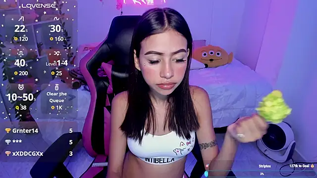 Snapshot of cat_kitty18_ chatting on February 12, 2025, 10:04 pm cat kitty18 online show from February 12, 2025, 10:04 pm