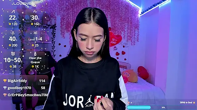 Snapshot of cat_kitty18_ chatting on February 15, 2025, 7:50 pm cat kitty18 online show from February 15, 2025, 7:50 pm