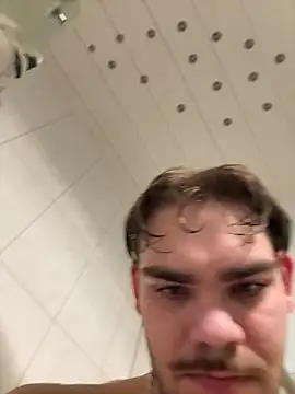 JuNIs  online show from November 9, 2025, 8:18 pm