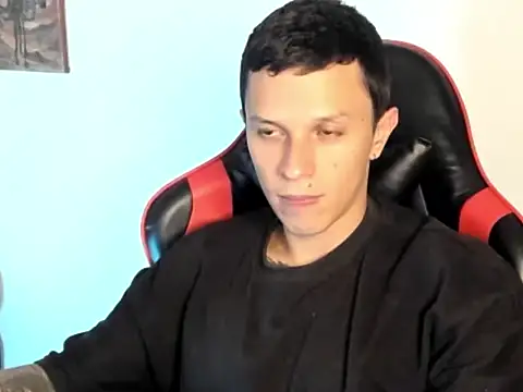 Snapshot of goodboy69l chatting on February 17, 2026, 12:51 am goodboy69l online show from February 17, 2026, 12:51 am