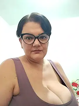 Snapshot of Madisonpalacio chatting on July 5, 2026, 4:03 pm Madisonpalacio online show from July 5, 2026, 4:03 pm