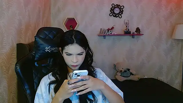 andy bell x online show from October 13, 2025, 5:51 am