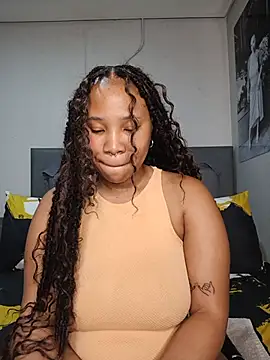 Snapshot of DrippinCaramelCutie chatting on July 11, 2026, 8:00 pm DrippinCaramelCutie online show from July 11, 2026, 8:00 pm