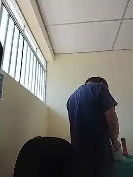 Snapshot of activo202 chatting on December 14, 2025, 6:12 pm activo202 online show from December 14, 2025, 6:12 pm