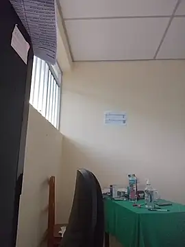 Snapshot of activo202 chatting on December 15, 2025, 10:58 pm activo202 online show from December 15, 2025, 10:58 pm