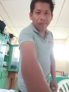 Snapshot of activo202 chatting on January 9, 2026, 6:31 pm activo202 online show from January 9, 2026, 6:31 pm