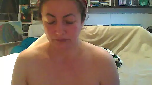 Snapshot of MariaAnaSunshine chatting on September 9, 2025, 5:34 pm MariaAnaSunshine online show from September 9, 2025, 5:34 pm