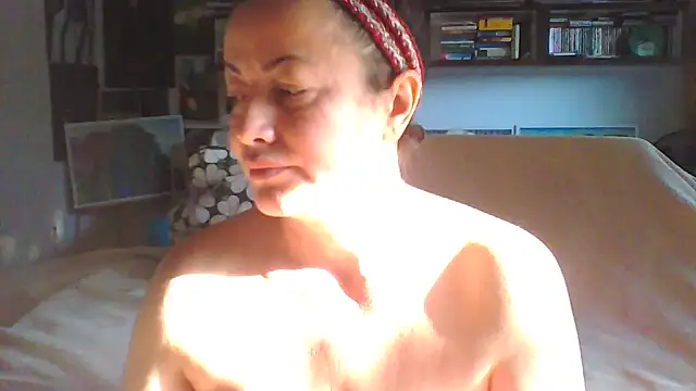 Snapshot of MariaAnaSunshine chatting on September 11, 2025, 6:46 am MariaAnaSunshine online show from September 11, 2025, 6:46 am