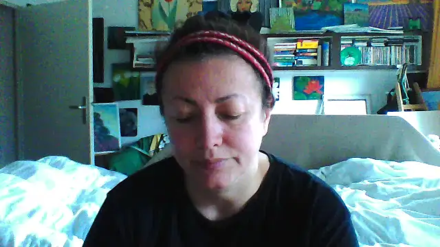 Snapshot of MariaAnaSunshine chatting on October 6, 2025, 9:40 am MariaAnaSunshine online show from October 6, 2025, 9:40 am